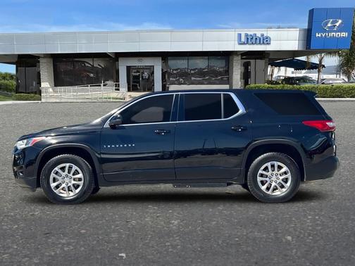 Mosaic Black Metallic 2021 Chevrolet Traverse LS