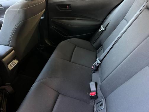 Classic Silver Metallic 2025 Toyota Corolla LE