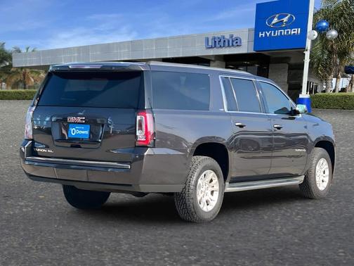 2017 GMC Yukon XL SLT