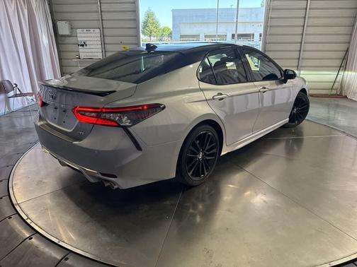 Celestial Silver/Midnight Black Metallic 2021 Toyota Camry XSE