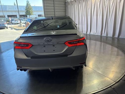 Celestial Silver/Midnight Black Metallic 2021 Toyota Camry XSE
