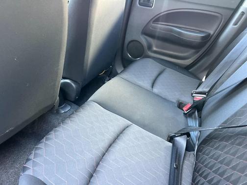 2021 Mitsubishi Mirage ES
