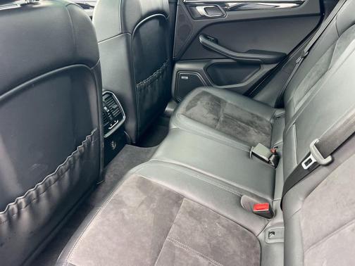 2019 Porsche Macan AWD