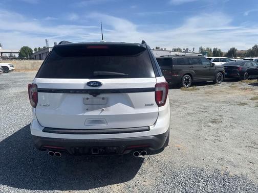 WHITE PLATINUM MET TRI-COAT 2018 Ford Explorer Sport