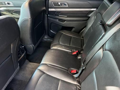 WHITE PLATINUM MET TRI-COAT 2018 Ford Explorer Sport