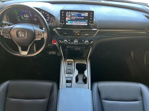 Crystal Black Pearl 2022 Honda Accord Hybrid Sport