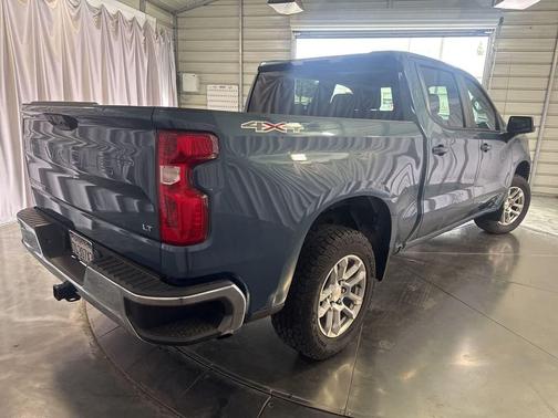Lakeshore Blue Metallic 2024 Chevrolet Silverado 1500 LT