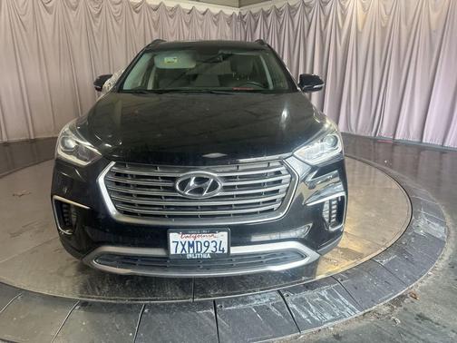 Becketts Black 2017 Hyundai SANTA FE SE