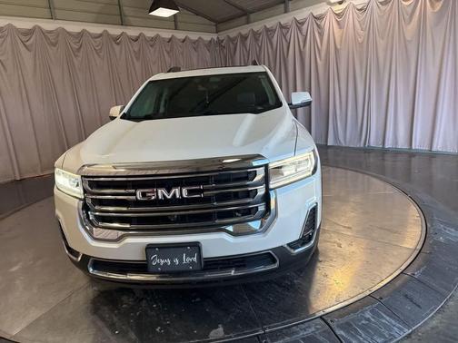 White Frost Tricoat 2020 GMC Acadia SLT