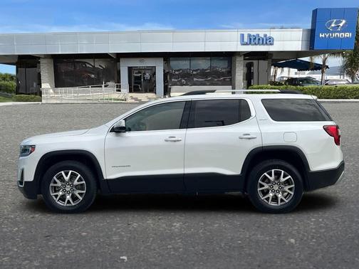 White Frost Tricoat 2020 GMC Acadia SLT