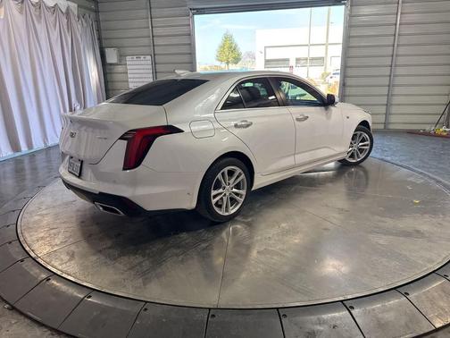 2023 Cadillac CT4 Luxury