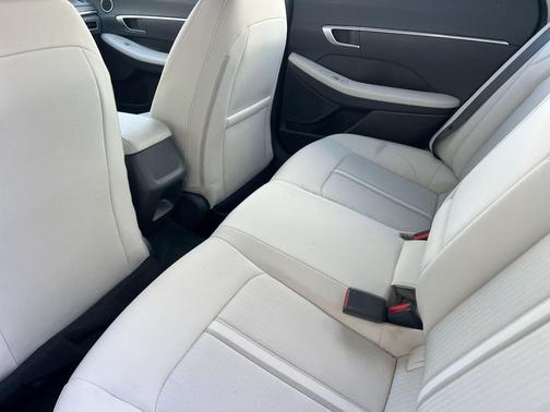 2021 Hyundai SONATA SEL