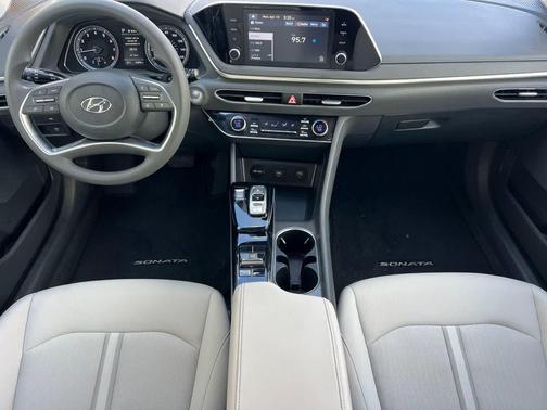 2021 Hyundai SONATA SEL