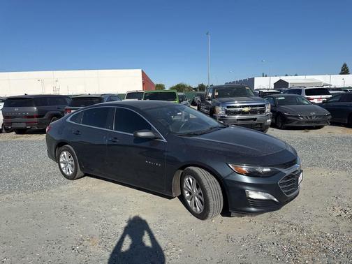 Shadow Gray Metallic 2019 Chevrolet Malibu LT