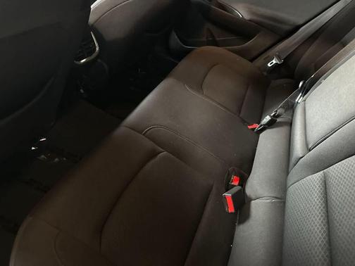 Shadow Gray Metallic 2019 Chevrolet Malibu LT