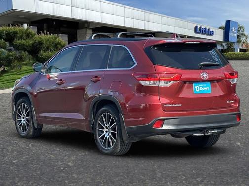 2017 Toyota Highlander SE