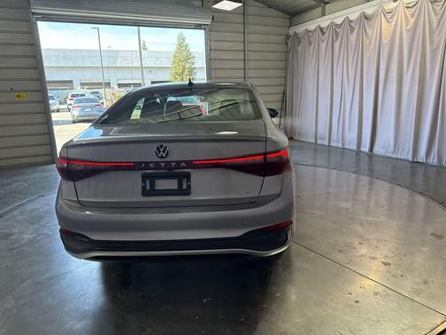 2025 Volkswagen Jetta 1.4T SE