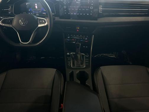 Gray 2025 Volkswagen Jetta 1.4T SE