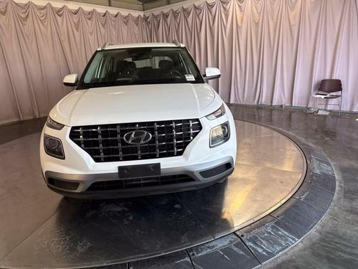 Lunar White 2023 Hyundai VENUE SEL
