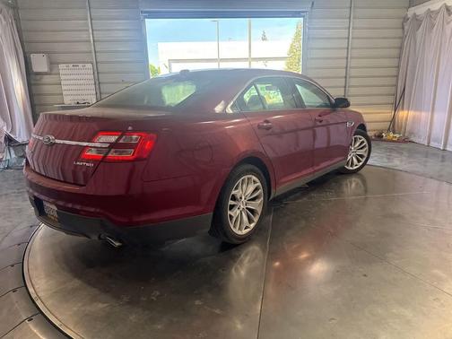 2018 Ford Taurus Limited