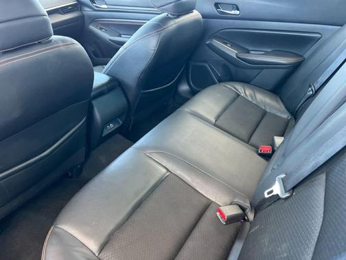 2021 Nissan Altima SR FWD