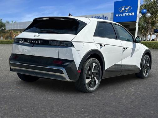 Atlas White 2026 Hyundai IONIQ 5 SEL