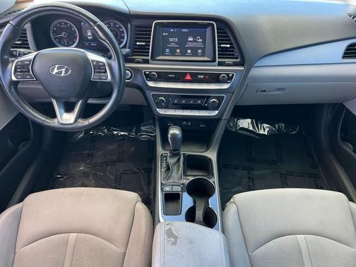 2018 Hyundai SONATA SEL