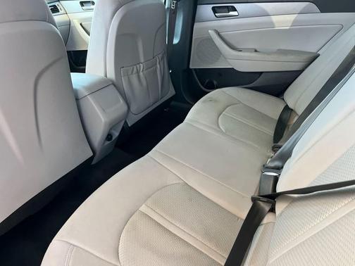 2018 Hyundai SONATA SEL