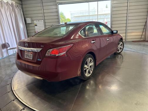Cayenne Red Metallic 2013 Nissan Altima 2.5 SV