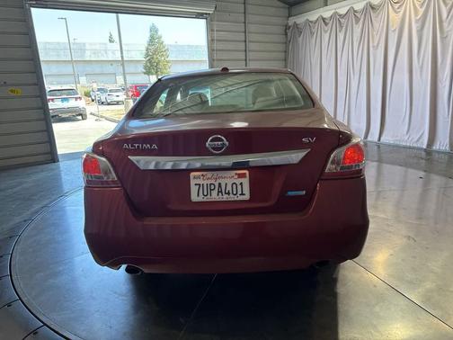 Cayenne Red Metallic 2013 Nissan Altima 2.5 SV
