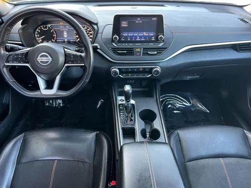2021 Nissan Altima 2.0 SR
