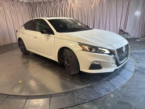 2021 Nissan Altima 2.0 SR