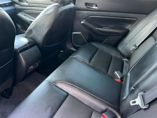 2021 Nissan Altima 2.0 SR