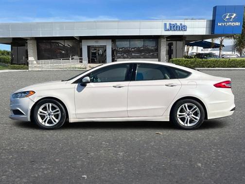 2018 Ford Fusion Hybrid SE