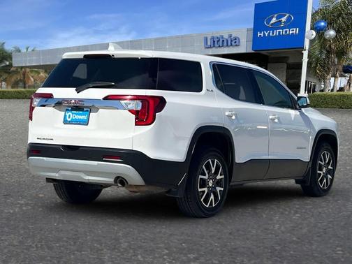 Summit White 2020 GMC Acadia SLE