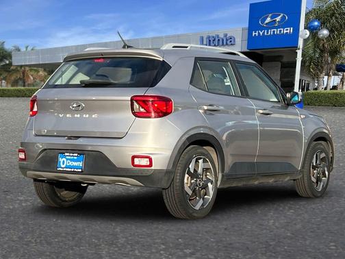 2023 Hyundai VENUE SEL