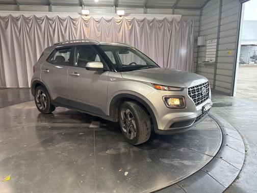 2023 Hyundai VENUE SEL