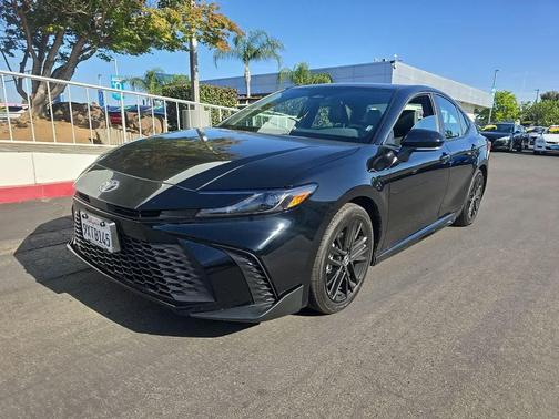 Midnight Black Metallic 2026 Toyota Camry SE
