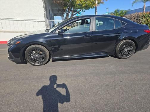 Midnight Black Metallic 2026 Toyota Camry SE