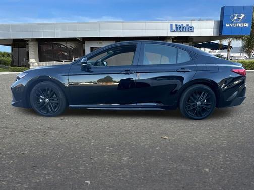 Midnight Black Metallic 2026 Toyota Camry SE