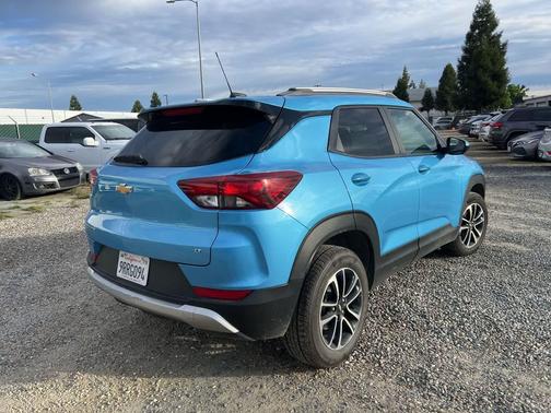 Marina Blue Metallic 2025 Chevrolet Trailblazer LT