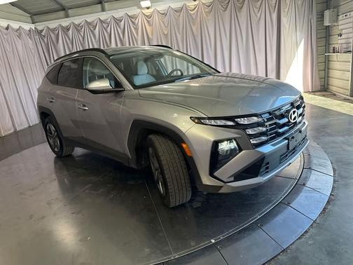 Shimmering Silver 2025 Hyundai TUCSON SEL