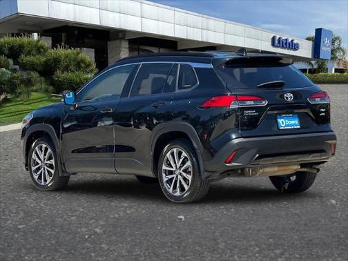 2023 Toyota Corolla Cross XLE