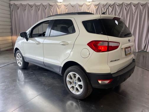 DIAMOND WHITE 2022 Ford EcoSport SE