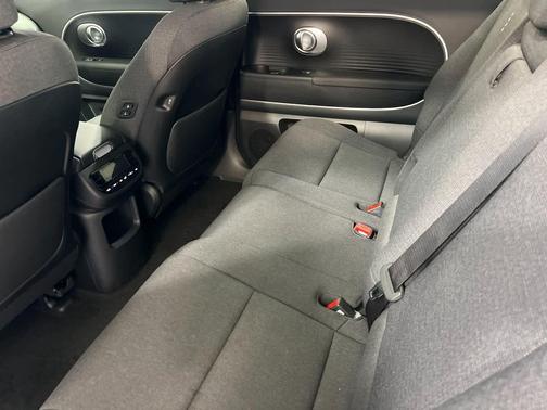 2026 Hyundai IONIQ 9 SE