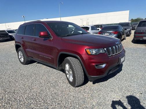 Velvet Red Pearlcoat 2021 Jeep Grand Cherokee Laredo