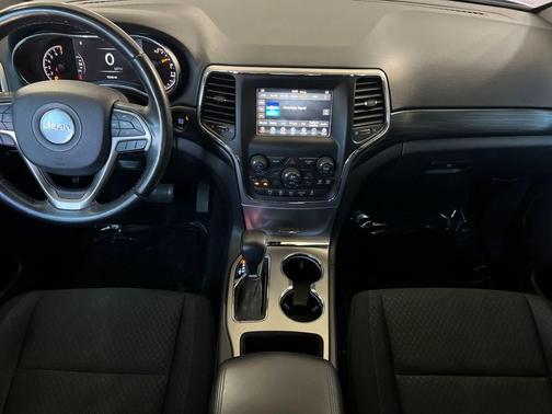 Velvet Red Pearlcoat 2021 Jeep Grand Cherokee Laredo