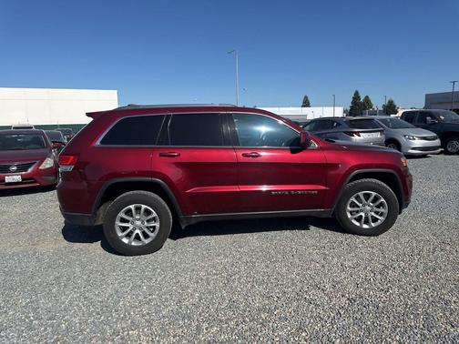 Velvet Red Pearlcoat 2021 Jeep Grand Cherokee Laredo