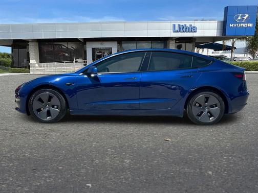 Blue 2022 Tesla Model 3 Standard Range