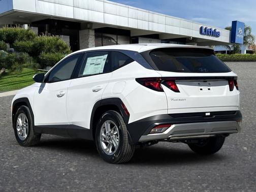 2025 Hyundai TUCSON SE